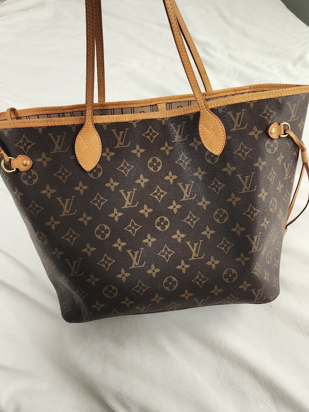 Louis Vuitton MM Monogram Canvas Neverfull Tote in Brown/Tan - Picture 16 of 16